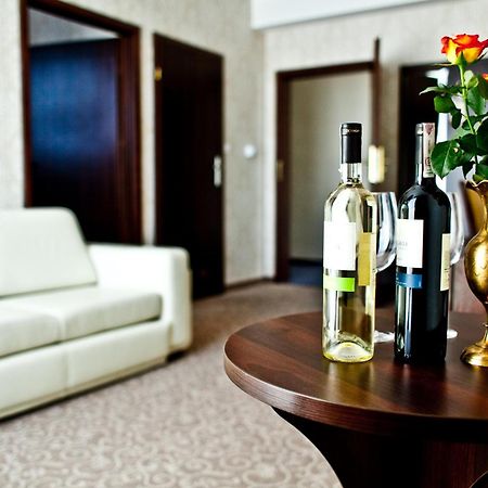 Dwor Dwikozy Hotel Kültér fotó
