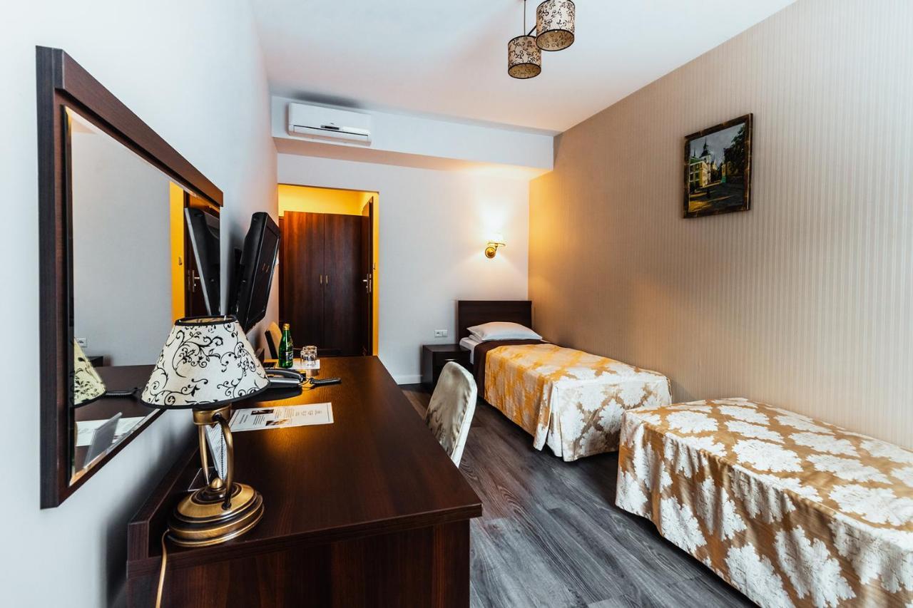 Dwor Dwikozy Hotel Kültér fotó
