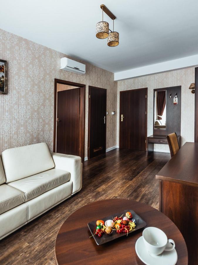 Dwor Dwikozy Hotel Kültér fotó