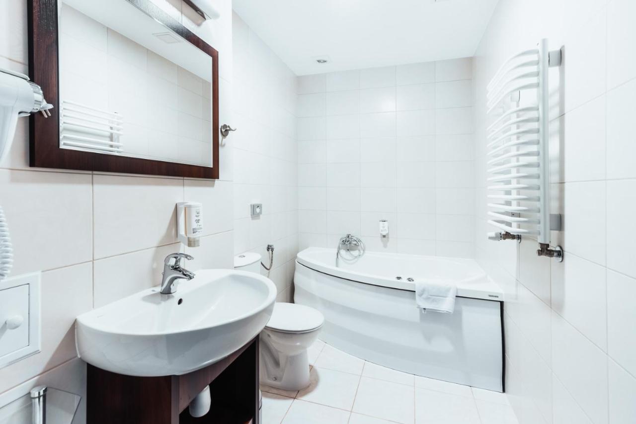 Dwor Dwikozy Hotel Kültér fotó