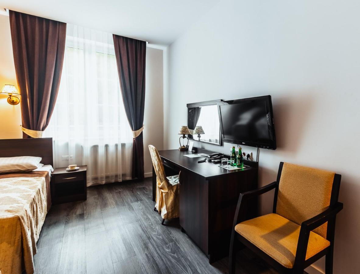 Dwor Dwikozy Hotel Kültér fotó