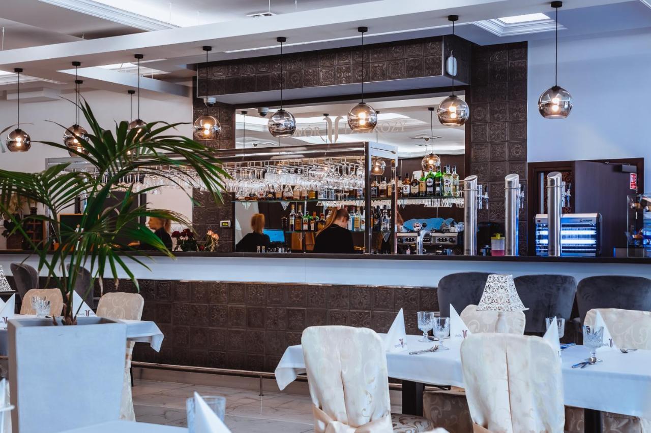 Dwor Dwikozy Hotel Kültér fotó