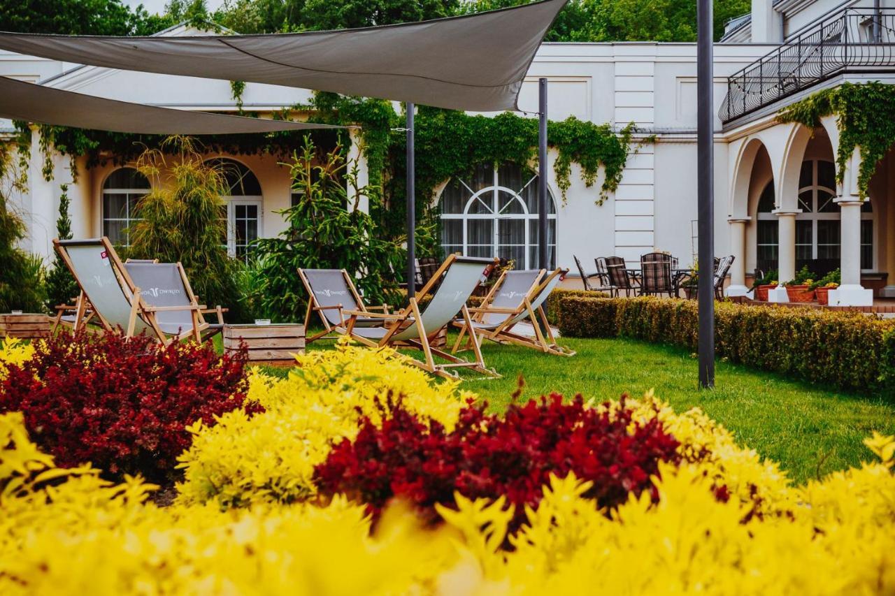 Dwor Dwikozy Hotel Kültér fotó